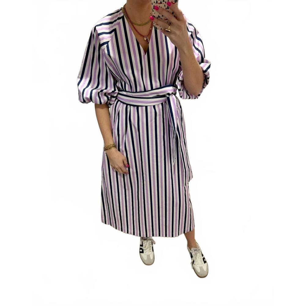 NEW CARYN LAWN palm beach dress in lavendar/navy